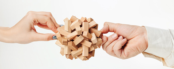 Knoten aus Holzstückchen